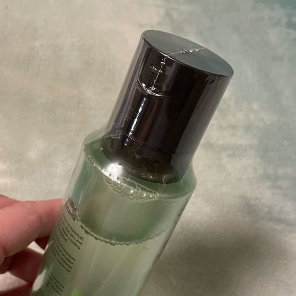 🥒 Soo'AE Replenishing Cucumber Face Mist 🥒 - Picture 3 of 5